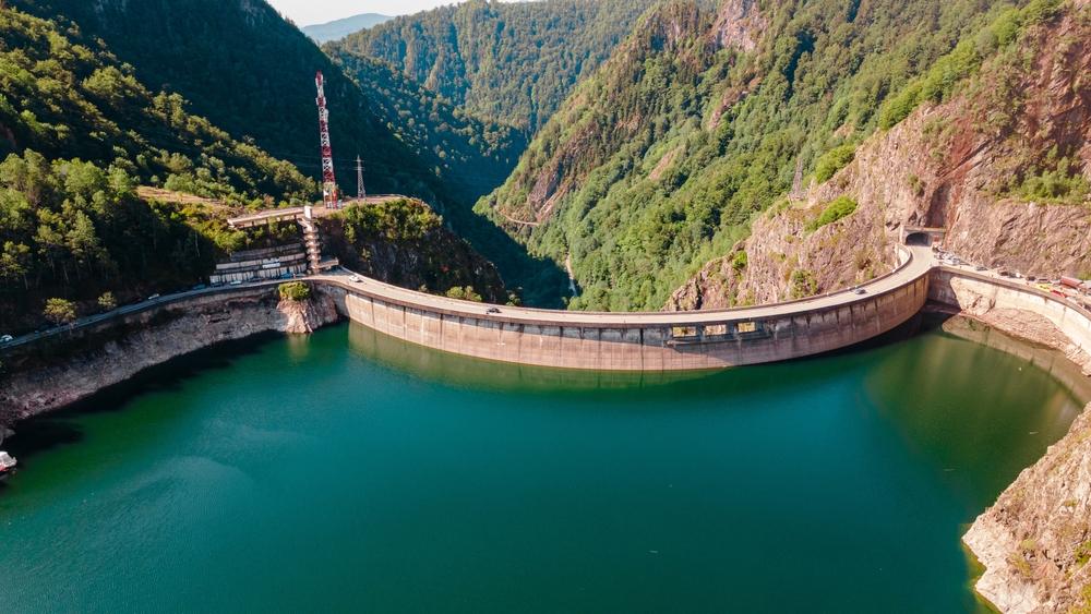 Barajul și Lacul de la Vidraru